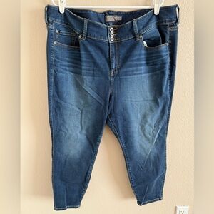 Torrid Women's‎ Three Button Detail Super Soft Jean Jeggings size 22 Extra Short